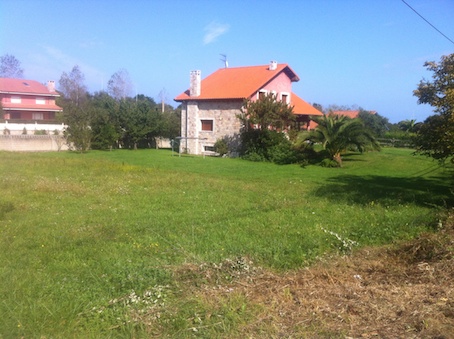 Venta de Solar en Naves Llanes